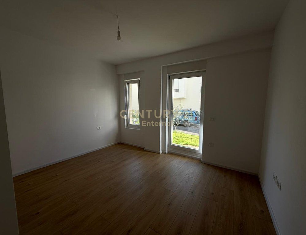 Vilë Për Shitje tek Rezidenca ''ABA'' , në Farke