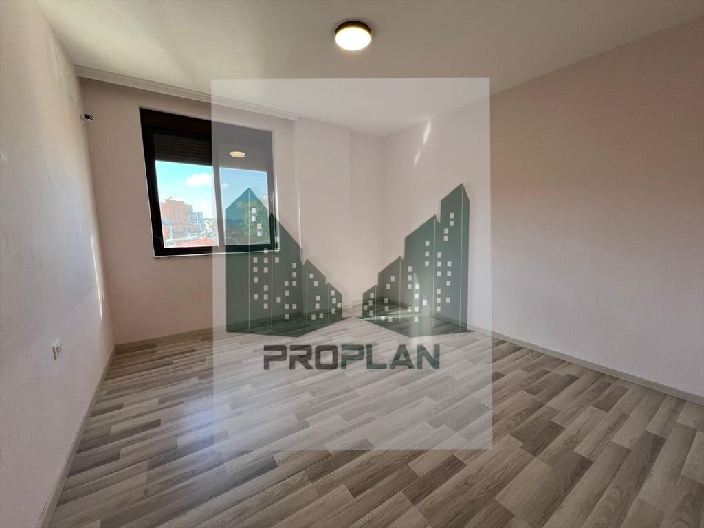 🏢 JEPET ME QIRA | Zyrë – Stadiumi Dinamo