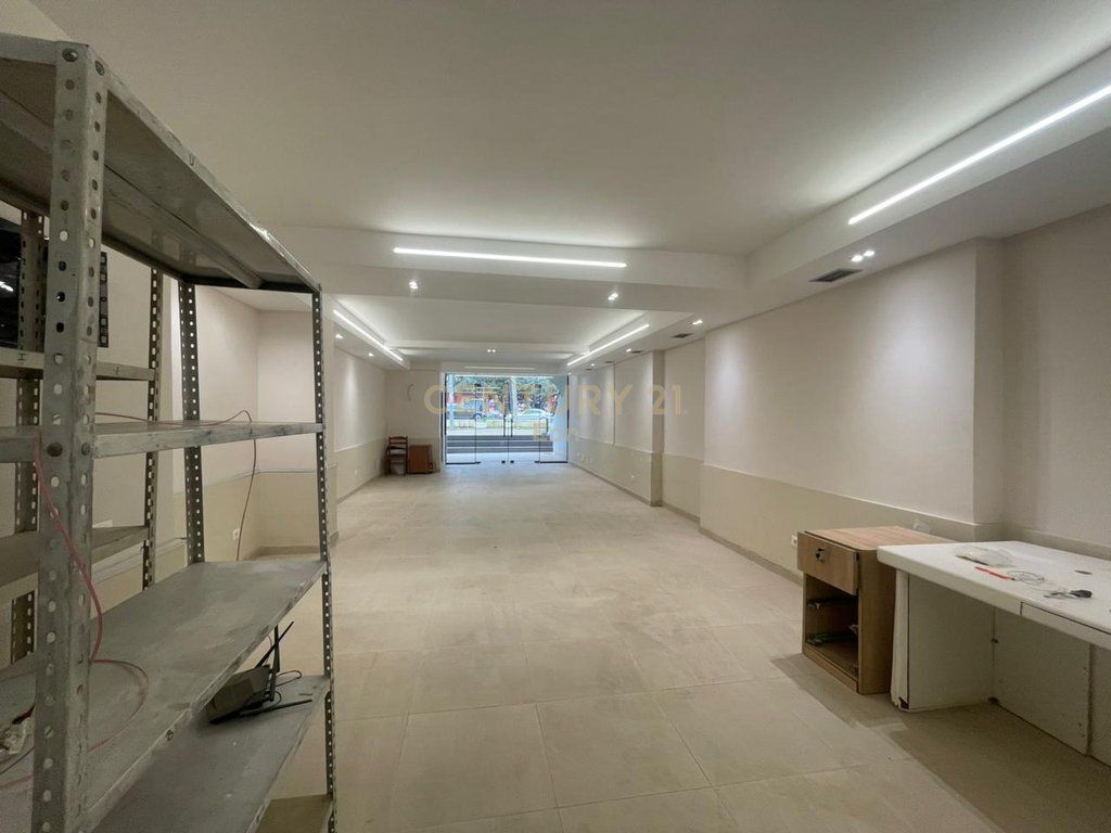 Shop for sale on the Main Beach Road, Durres!