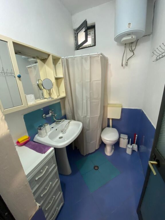 🏡 Studio apartment for rent at 21 Dhjetori, Tirana