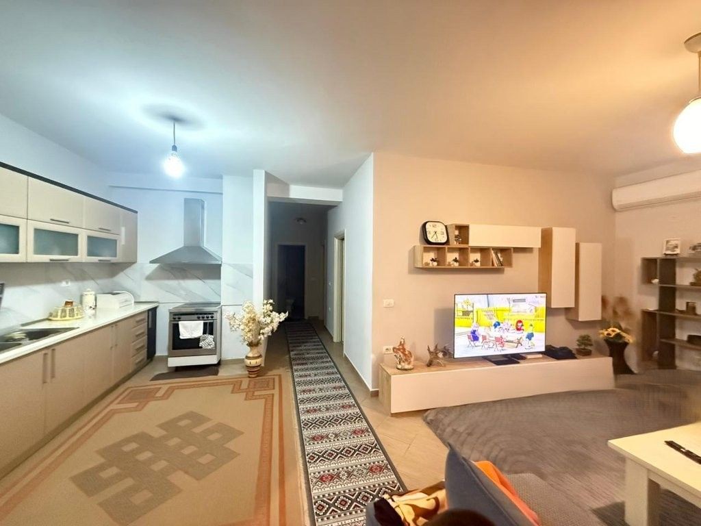 Shitet apartament 2+1 në Yzberisht! 155,000 €