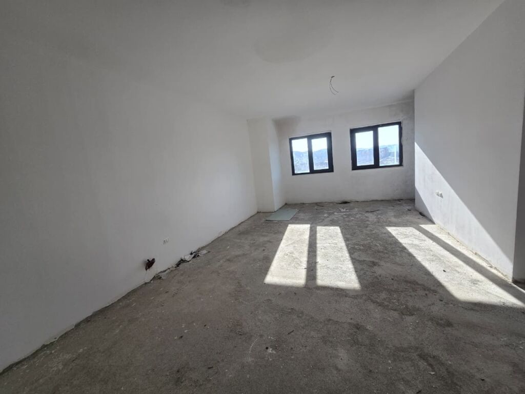 Apartament 2+1+2+Ballkon ne Shitje ne Corner Rezidence