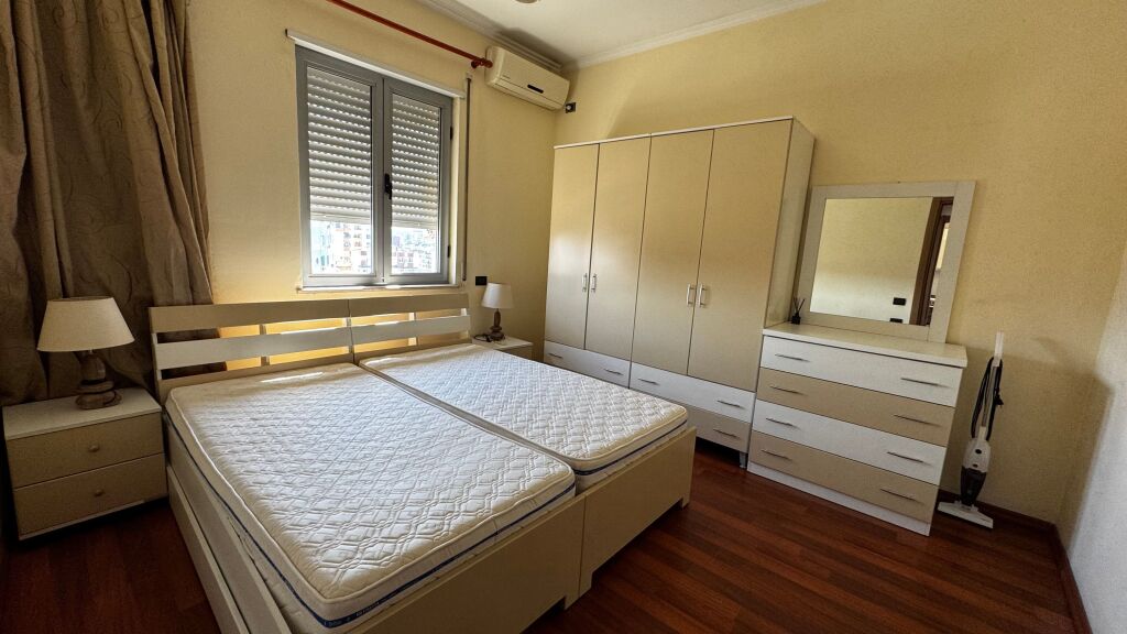 Apartament 1+1 me qera tek Pazari Ri