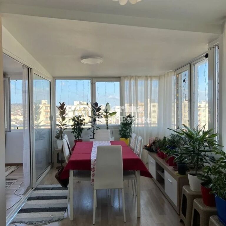 Affitto | Appartamento 2 + 1 | Astir | 550 €/mese