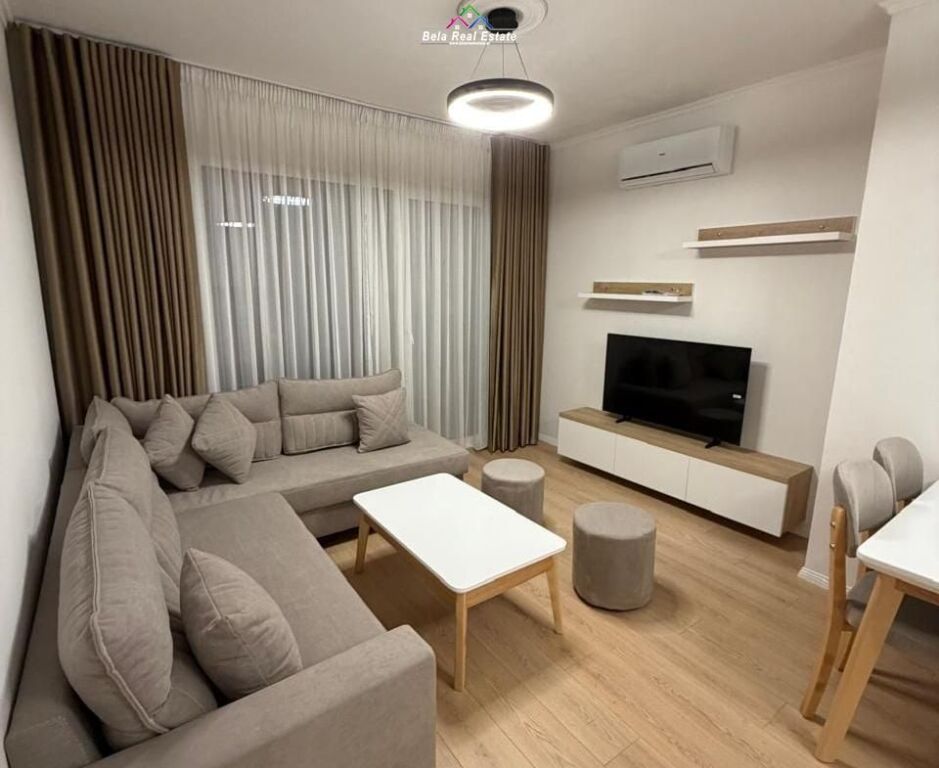 Apartament Me Qera 1+1 Tek Fusha e Aviacionit (ID B2101533) Tirane