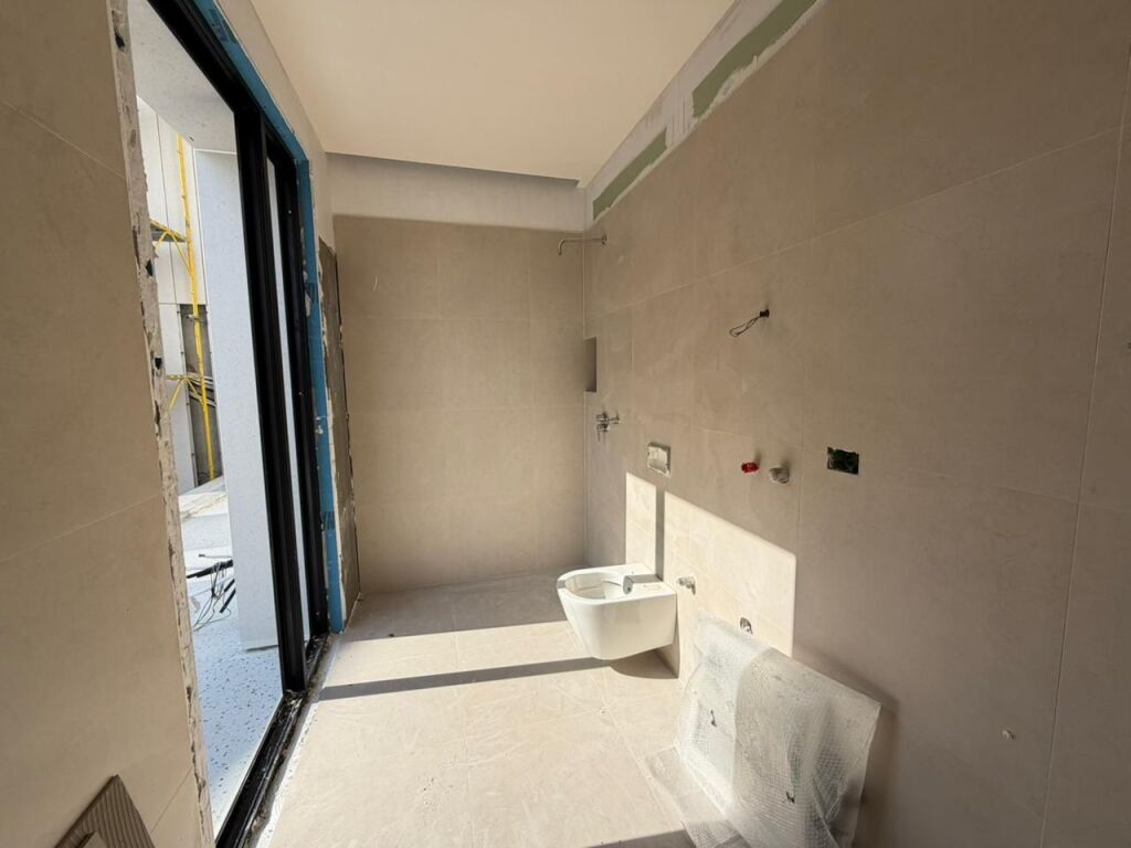 Apartament 1+1+Verande per shitje ne Vasil Shanto.