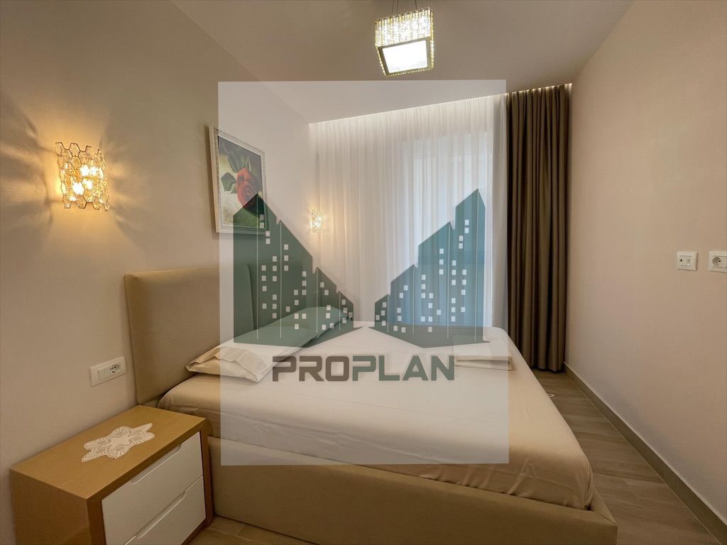 🏠 𝐉𝐄𝐏𝐄𝐓 𝐌𝐄 𝐐𝐈𝐑𝐀 – 𝐀𝐩𝐚𝐫𝐭𝐚𝐦𝐞𝐧𝐭 1+1 | 21 𝐃𝐡𝐣𝐞𝐭𝐨𝐫𝐢 📍 Pranë Hotel Mondial