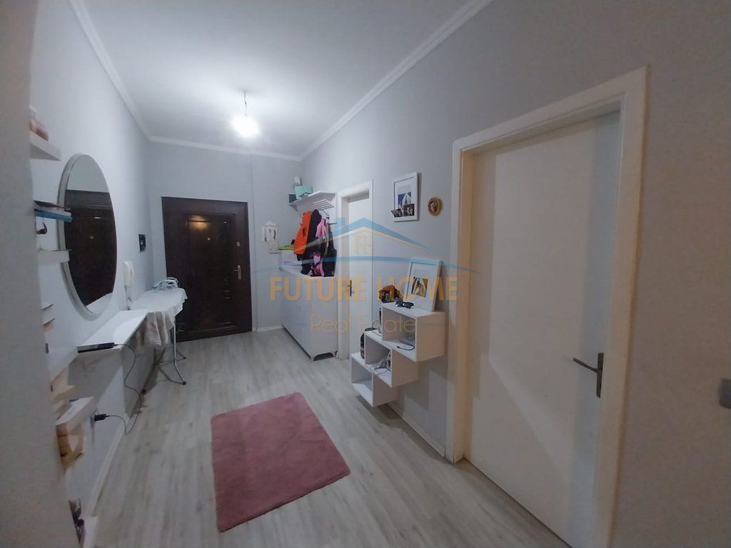 Shitet Apartament 1+1 , Yzberisht, Tirane.