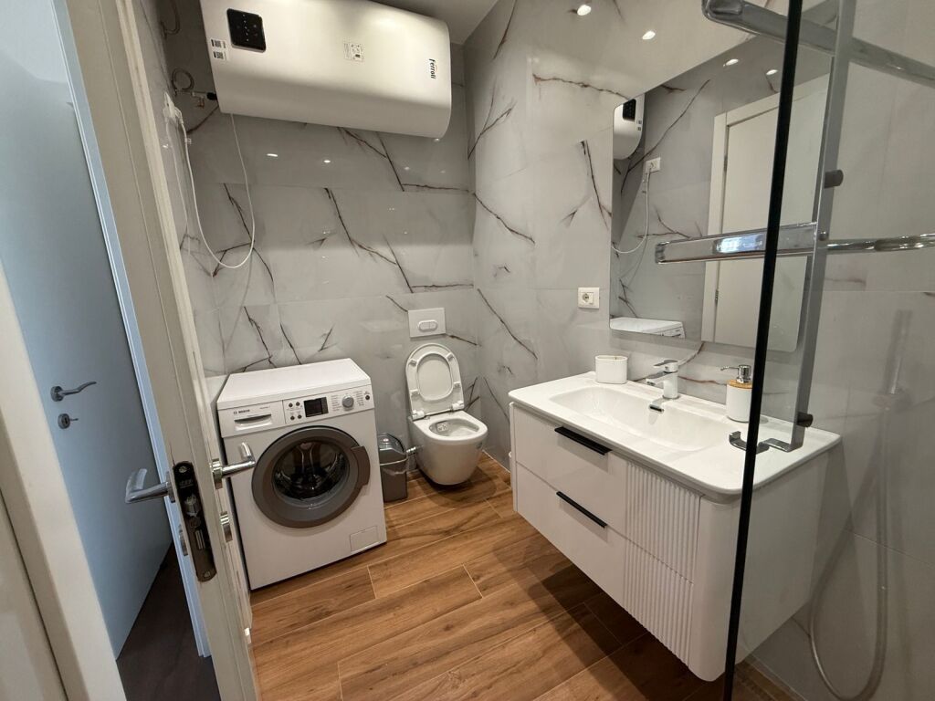 APARTAMENT 2+1+2 PER QERA~RRUGA MINE PEZA