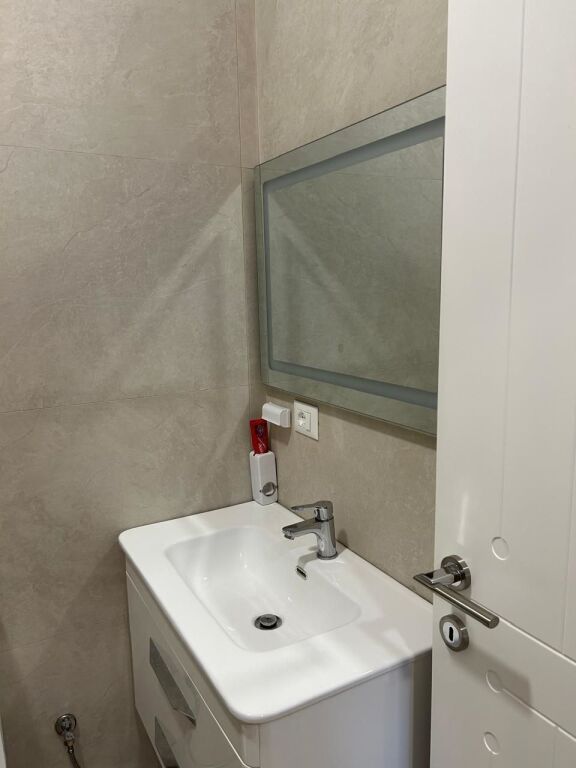 🏡 Appartamento 1+1 in affitto – Yzberisht !