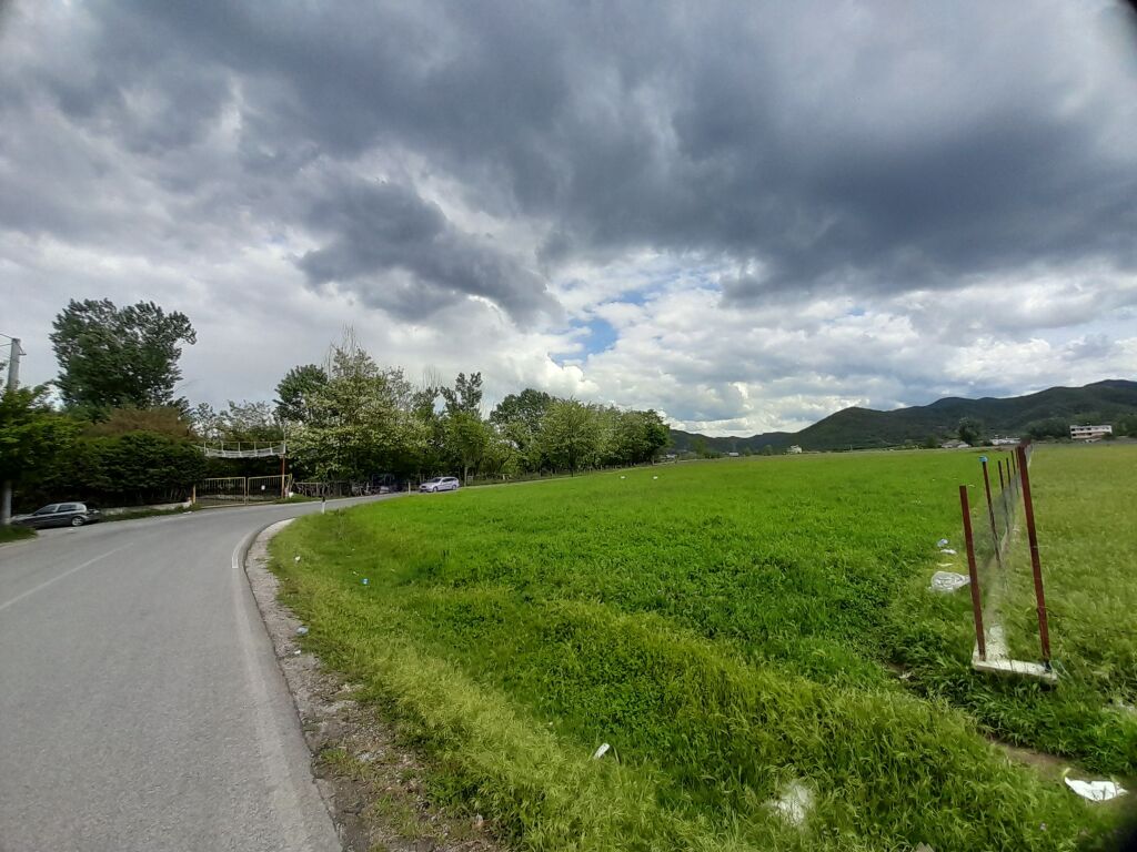 Toke ne shitje Vaqarr