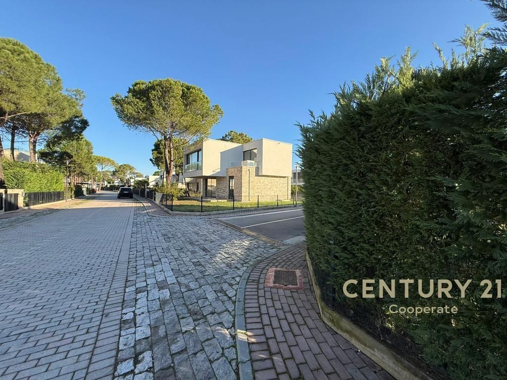 SHESIM VILE NE SAN PIETRO 1,200,000 €