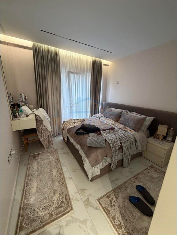 Shitet, Apartament 2+1+2, Yzberisht