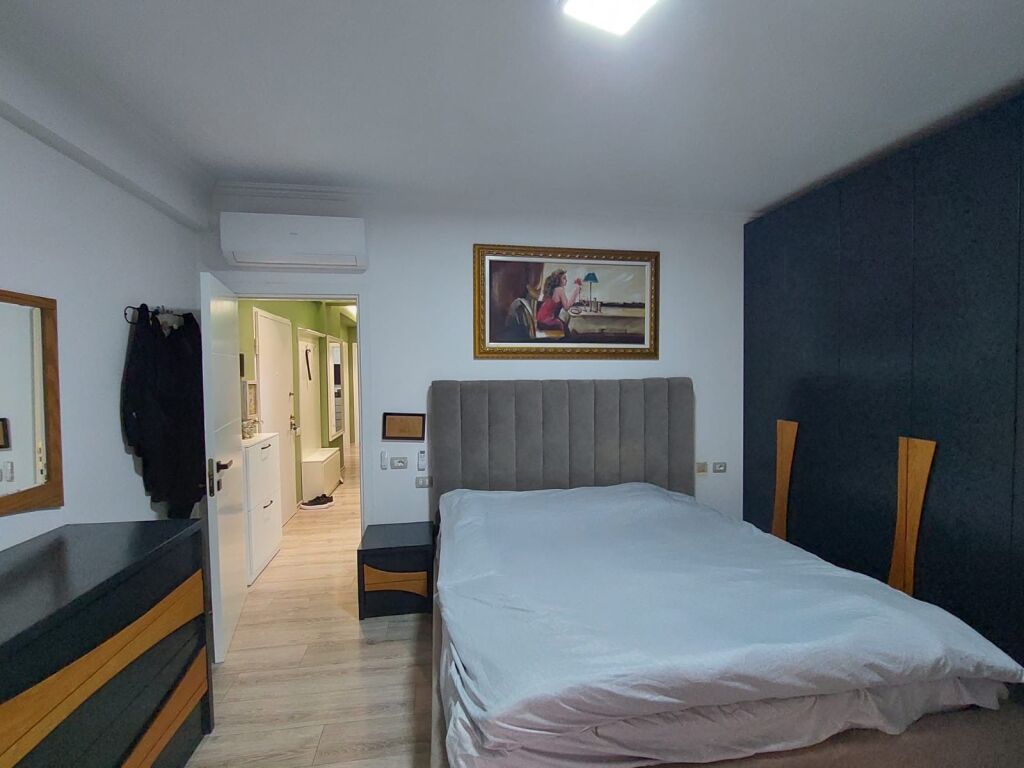 Apartament 3+1+2 me qera tek Selvia
