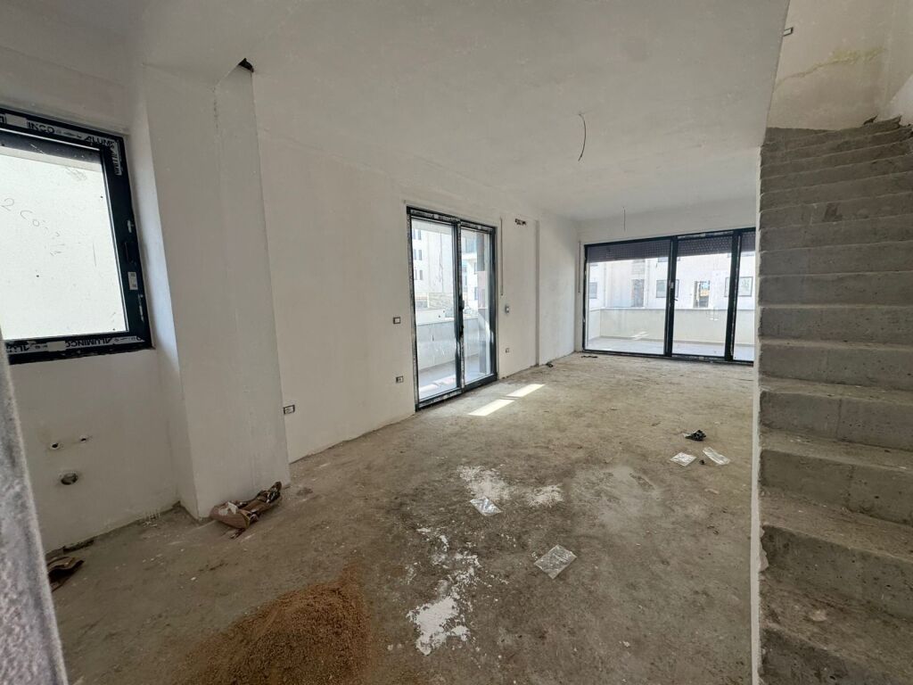 Vile per shitje, Hamallaj!