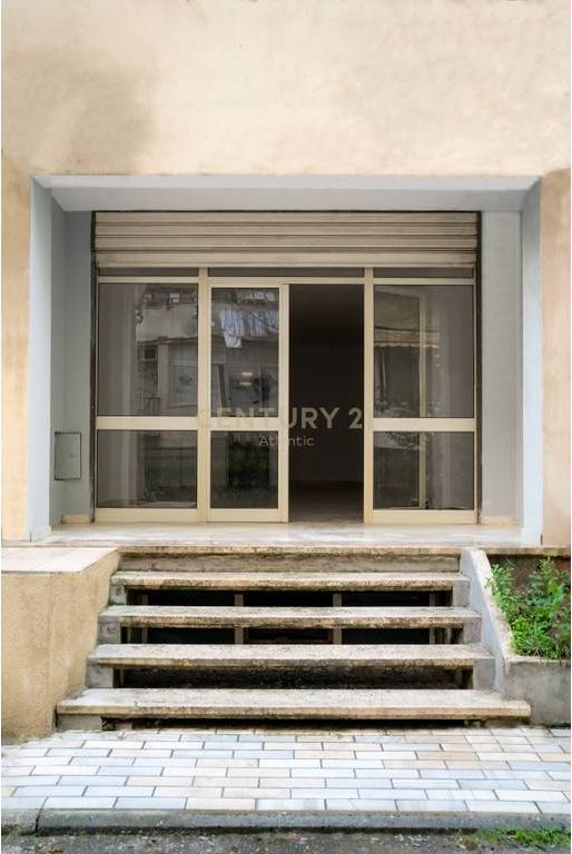 Dyqan 1+1 Me Qira në Plazh, Durrës