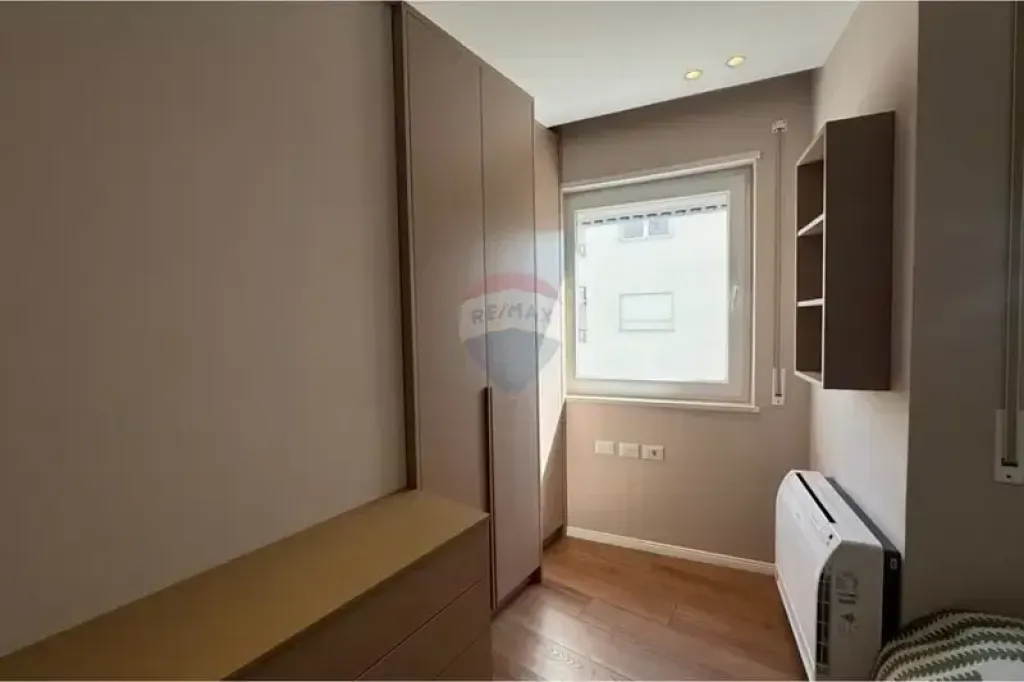 Apartament - Për Shitje - Rruga Mine Peza, Tiranë