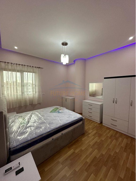 Shitet, Apartament 2+1+2 për Shitje prane ARC Hotel, Unaza e Re