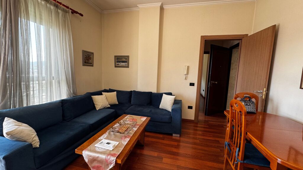 Apartament 1+1 me qera tek Pazari Ri
