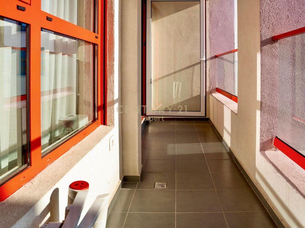 APARTAMENT 2+1+2 ME POST PARKIMI PER QIRA TEK REZIDENCA MANGALEM NE ALI DEM