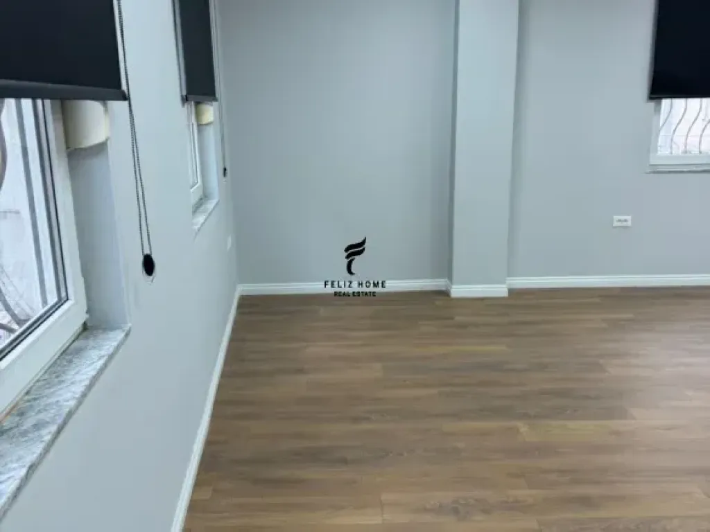 UFFICIO IN AFFITTO 89 M2 CENTRO 950 EURO FH-59198