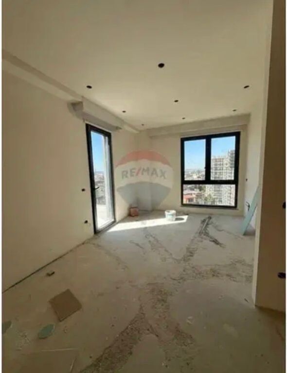 Apartament - Për Shitje - Rruga Egnatia, Tiranë