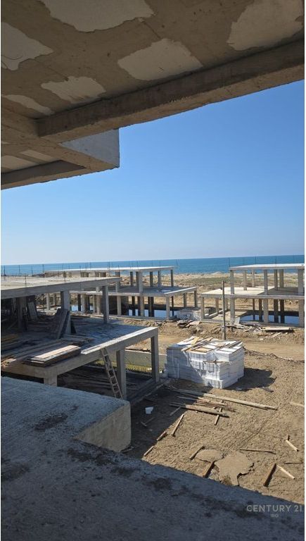 SHITET APARTAMENT 2+1 TEK GJIRI I LALZIT