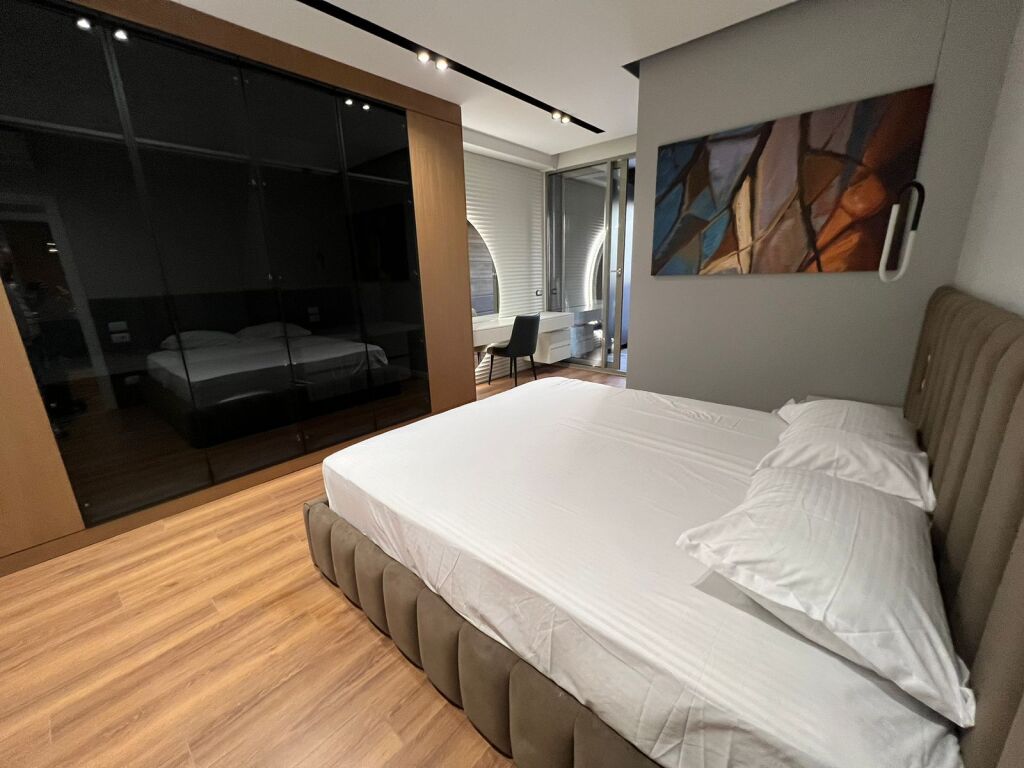 Jepet me qira 2+1+2,Bllok