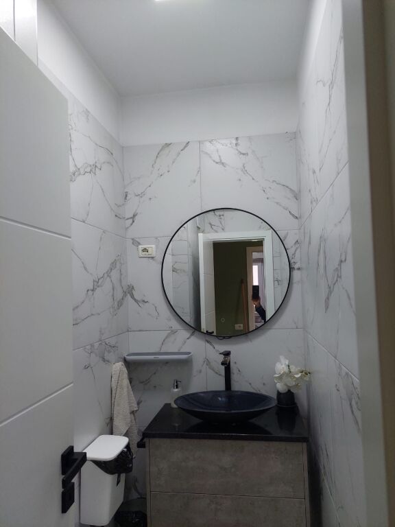 Apartament 3+1+2 me qera tek Selvia