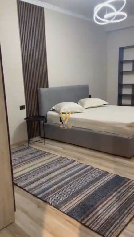 JEPET APARTAMENT 2+1+BLK ME QIRA TE KODRA E DIELLIT 70.000 LEKE