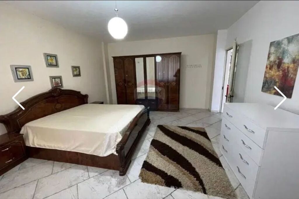 HOUSE FOR RENT QEMAL STAFA STREET