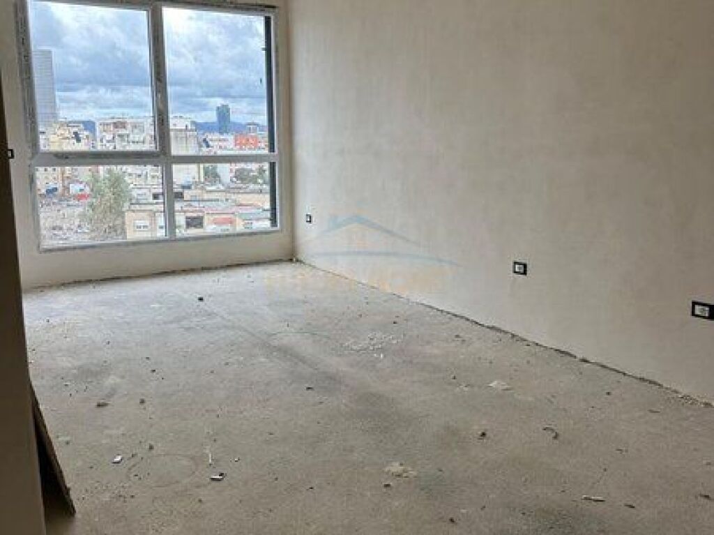 SHITET APARTAMENT 2+1 ALIDEM