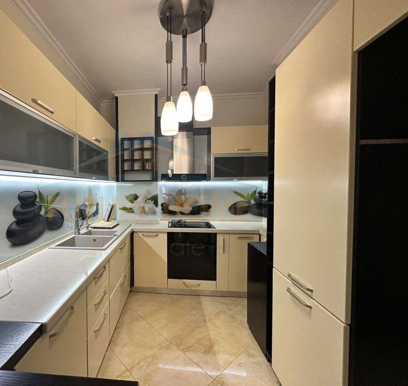 Qera, Apartament 2+1, Unaza e Re