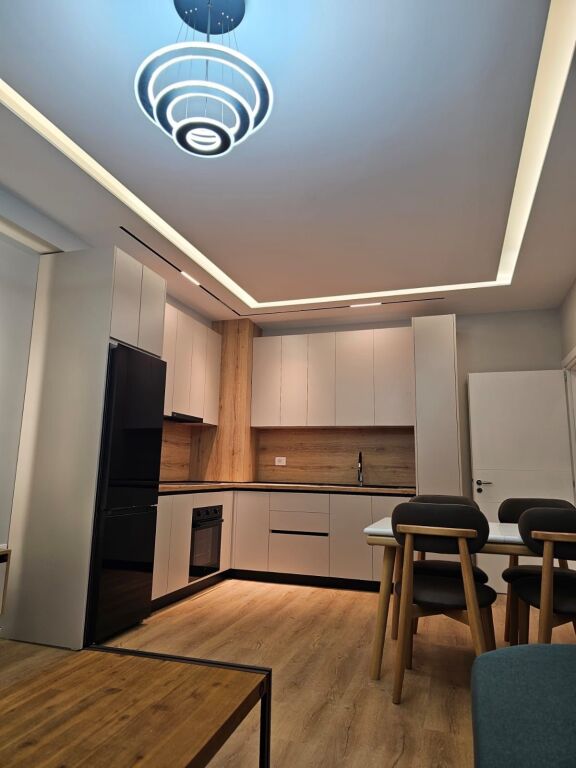Astir, jepet me qira apartament 1+1! 550 Euro