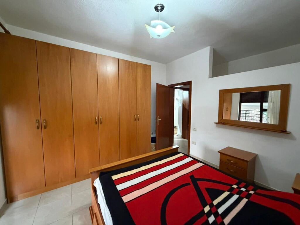 JEPET ME QERA APARTAMENT 1+1 NE BRRYL