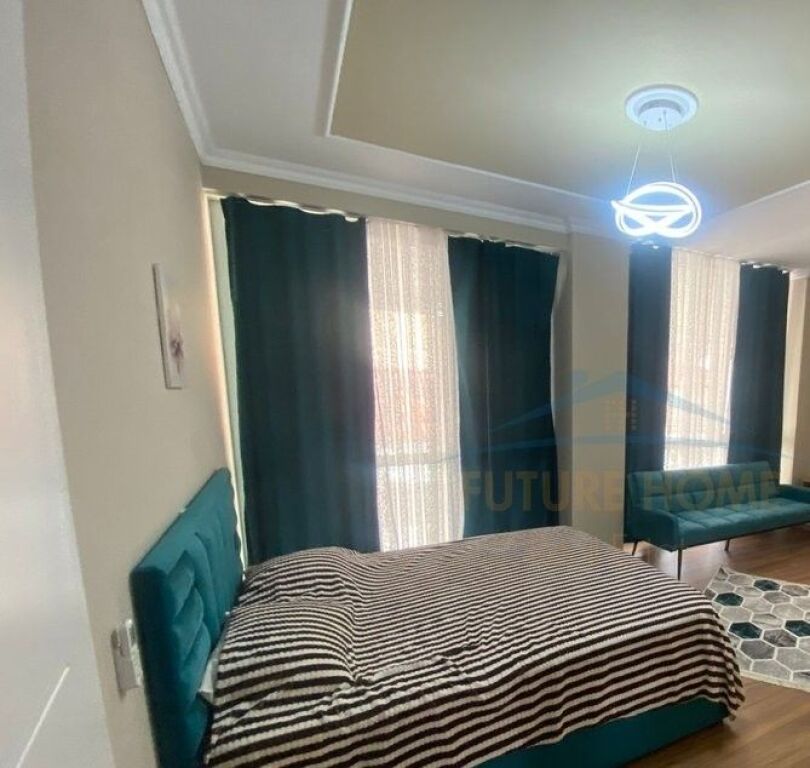 Qera , Apartament 2+1+2 , Rruga Riza Cerova