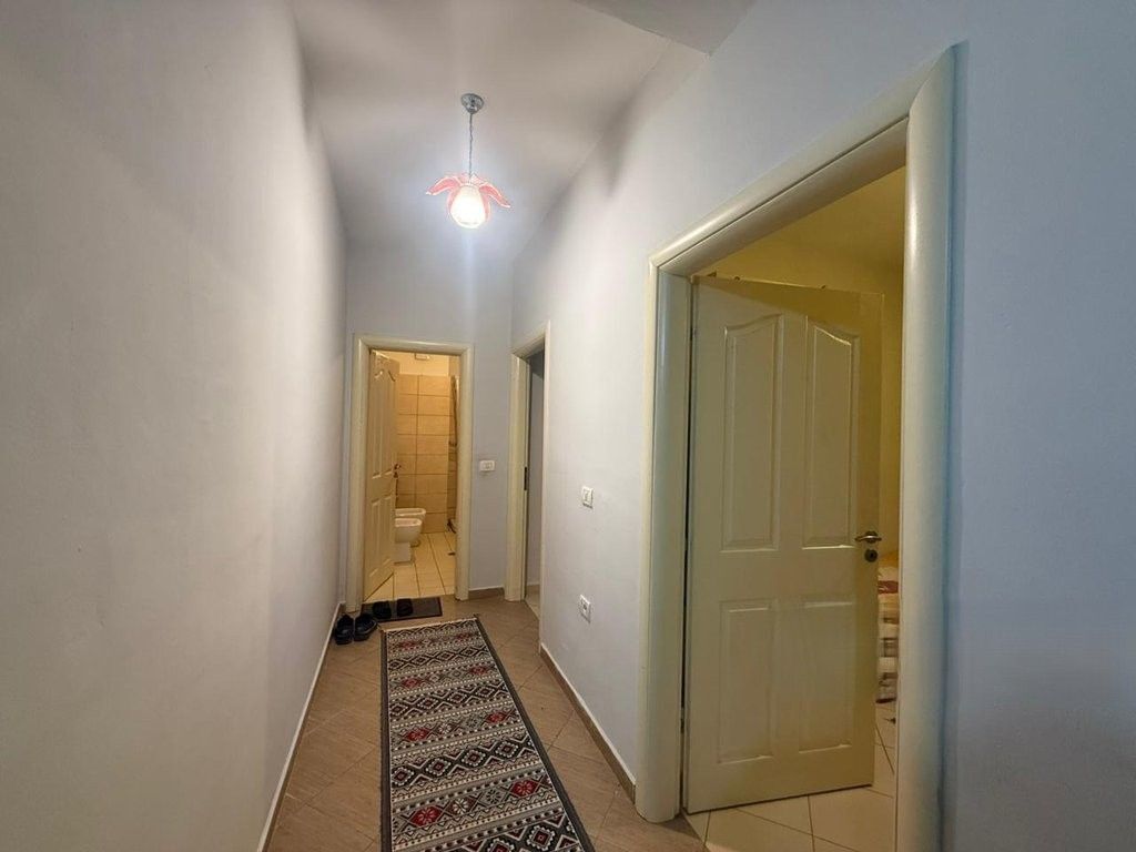 Shitet apartament 2+1 në Yzberisht! 155,000 €