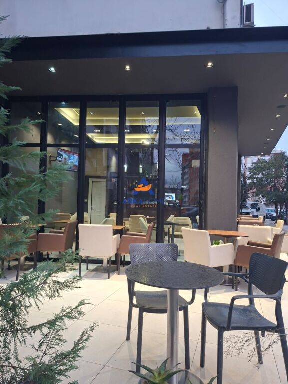 SHITET LOKAL 40M2 "NË YZBERISHT" 140000 EURO