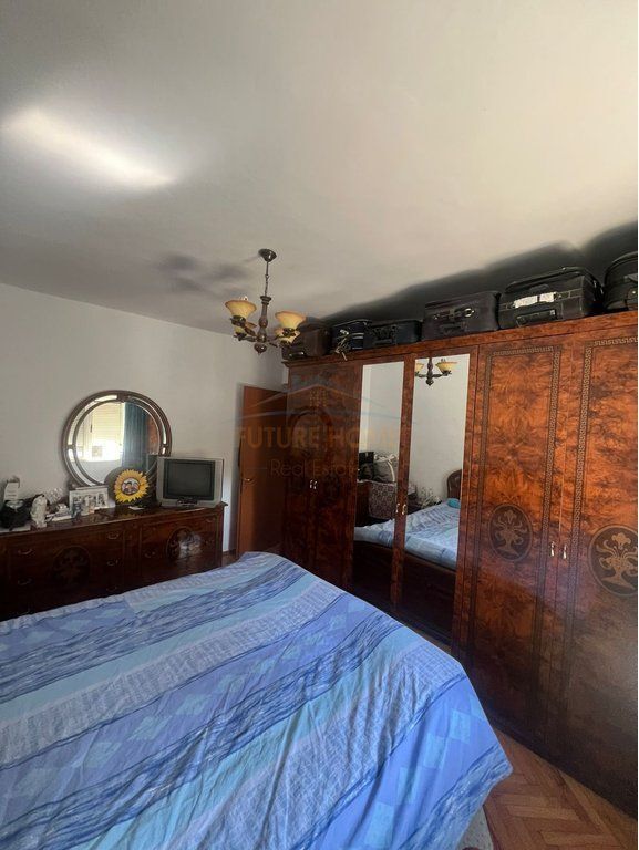 Shitet, Apartament 3+1, Rruga Karl Gega, Tirane