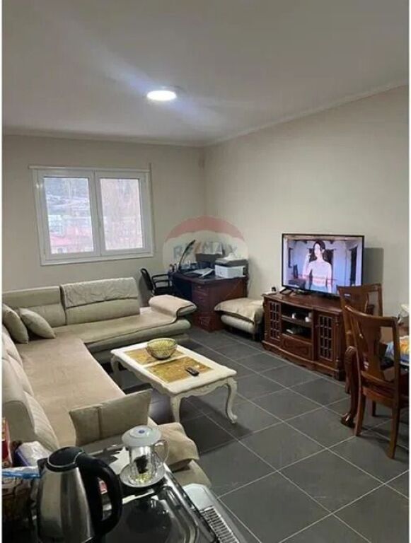 🌟 Apartament 2+1 me Qira në Skele, Vlorë – Me Garazh! 🌟