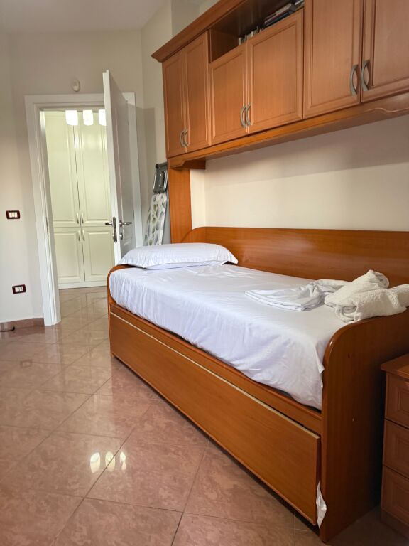 Apartament per qira ne Qender te Tiranes