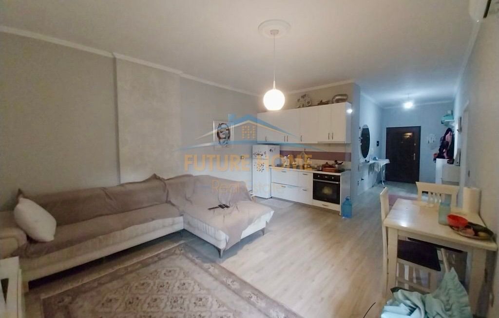 ☀️ Shitet 1+1 i Restauruar te "Nela 6" – Yzberisht! 🏠