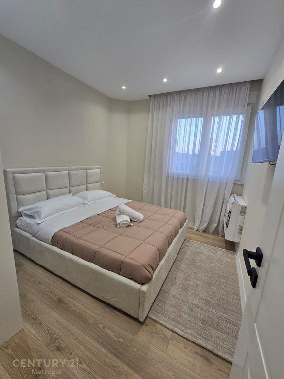 Apartment 1+1 newly renovated for rent on Zogu i Parë boulevard
