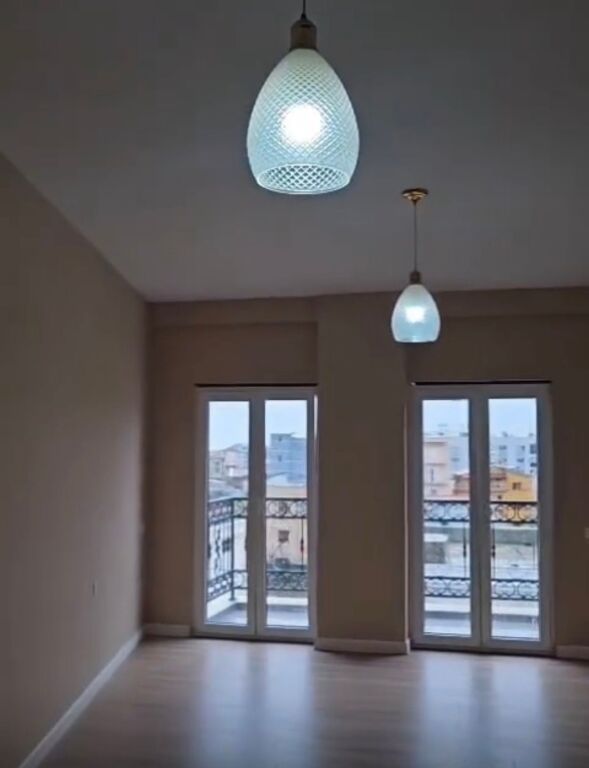 Apartament 1+1 per shitje tek Porta e Re ne Sauk!