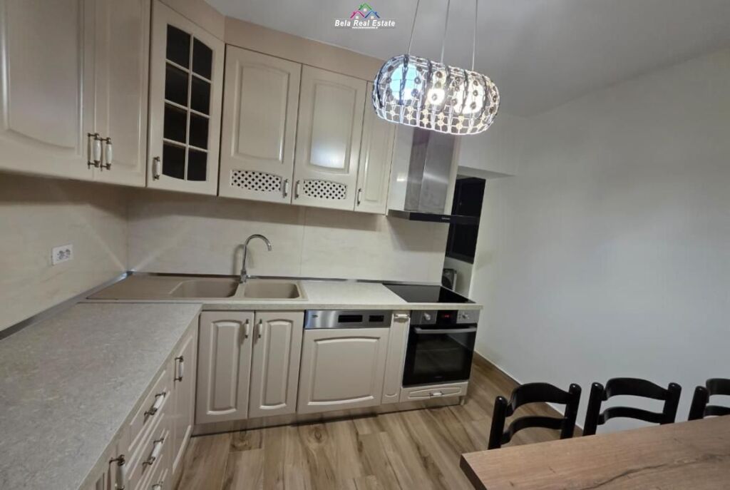 Apartment For Rent 4+1 At Mine Peza (ID B23154) Tirane