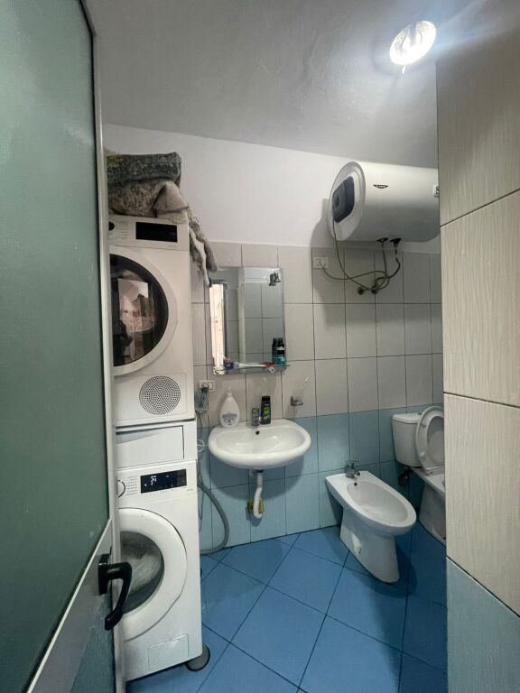APARTAMENT 1+1 PER SHITJE NE MISTO MAME
