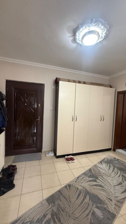 SHITET APARTAMENT 2+1 PRANE SPITALIT, DURRES