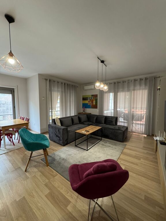 Apartament 2+1+2 me qira tek Kompleksi Delijorgji