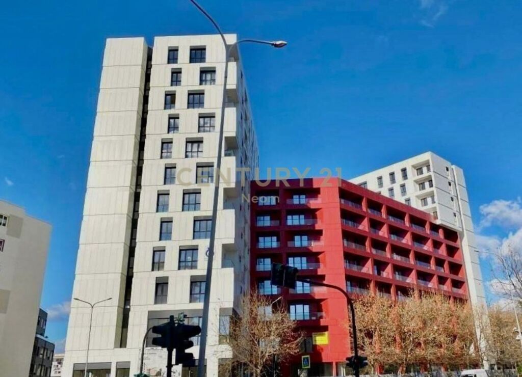 Kerkoj Apartament per te blere ne rrugen e dibres Farmacia 10 Arlis