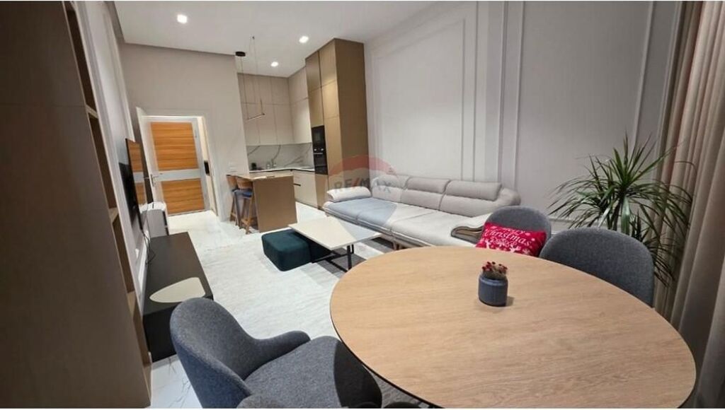 Appartamento 1+1 in affitto in Via Durazzo